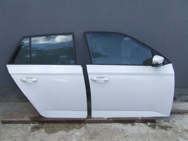 Skoda fábia jobb ajtó 2014-2020 ig kombi