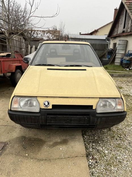 Skoda favorit forgalombl kivonva