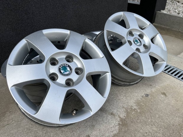Skoda gyri 15" alufelnik 5x112