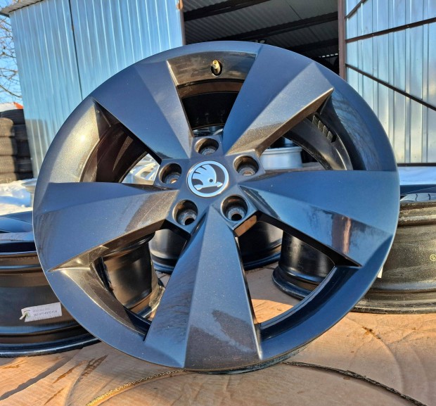 Skoda gy�ri alufelni 17" 5x112 kodiaq karoq superb octavia vw