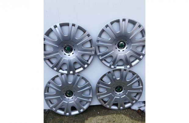 Skoda gy�ri d�szt�rcsa 15"