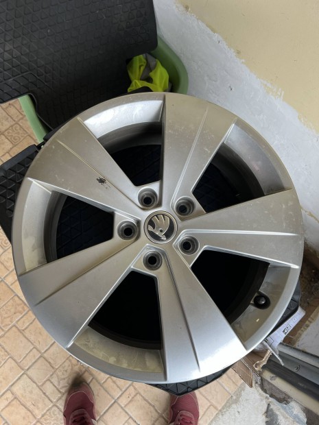Skoda gyari felni garnitura elad�!
