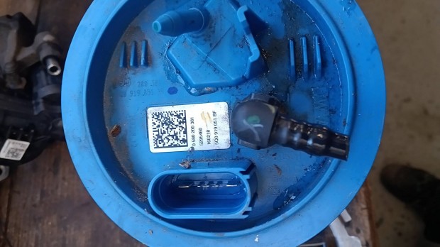 Skoda karoq bontott zemanyag szivatty 