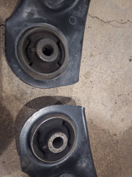 Skoda octavia 3 els lengkarok.