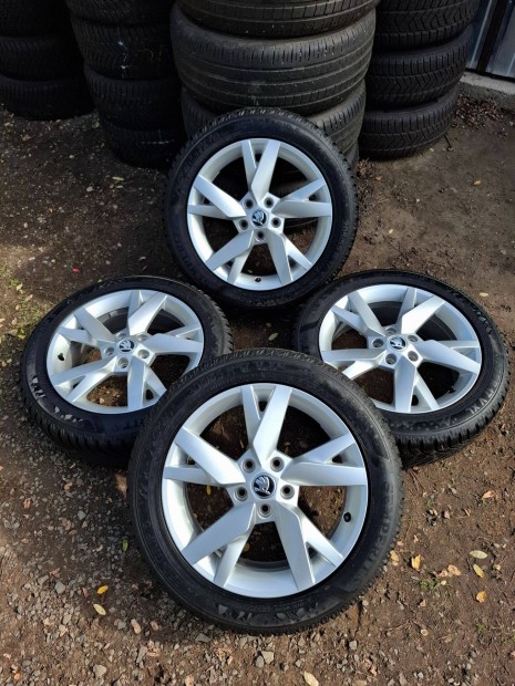 Skoda octavia 4 " Lyra " téli szett 17" 5x112 205/55 r17
