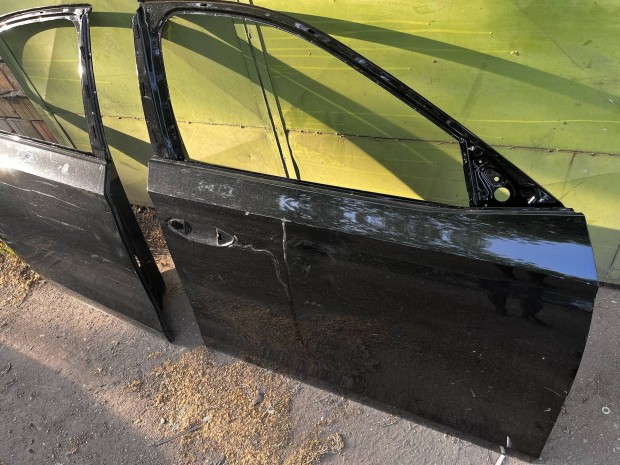 Skoda octavia 4 jobb oldali ajtók