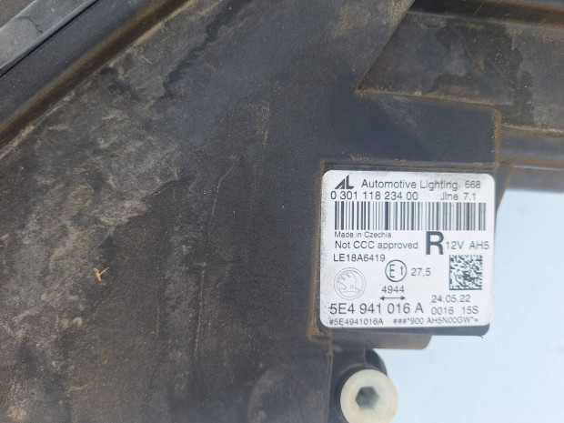 Skoda octavia IV led fényszóró eladó.