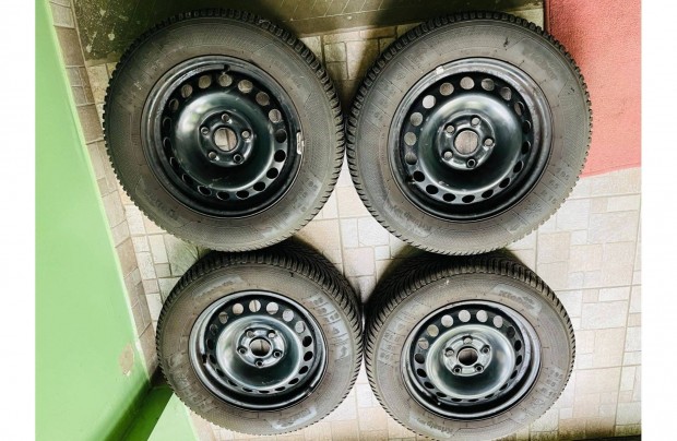 Skoda octavia felni s tli gumi