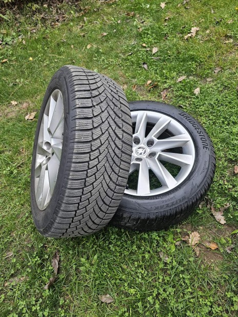 Skoda superb 17" felni tligumival