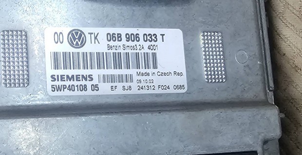 Skoda superb Motorvezérlő komputer elektronika ecu 22000
