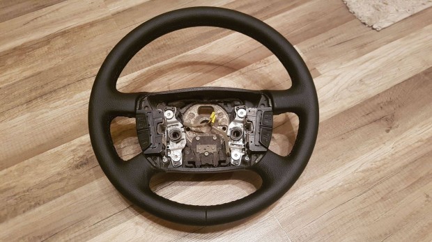 Skoda superb �jrab�r�z�tt korm�ny multikorm�ny