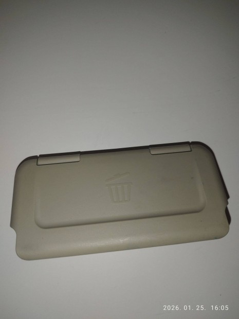 Skoda szemetes b�zs