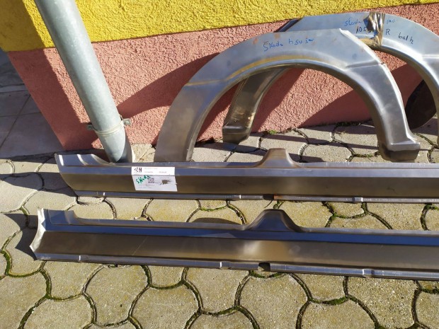 Skoda típusokhoz új és bontott alkatrészek eladók!