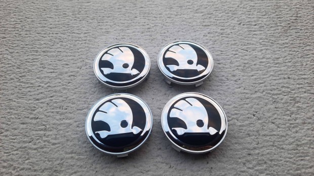 Skoda új felni díszkupak közép felnikupak kerékagy kupak 68mm