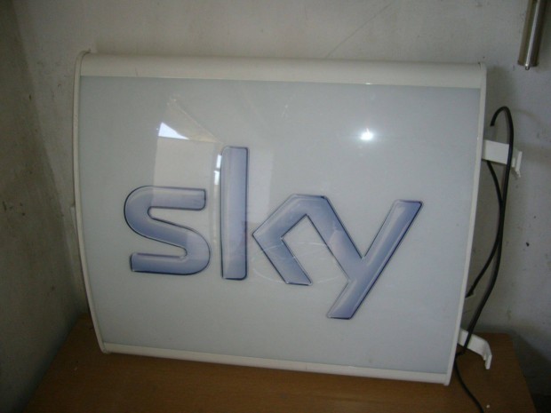 Sky reklm vilgits