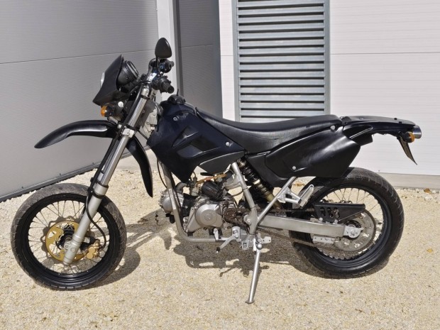 Skyteam Egyb ST50 ngytem supermoto