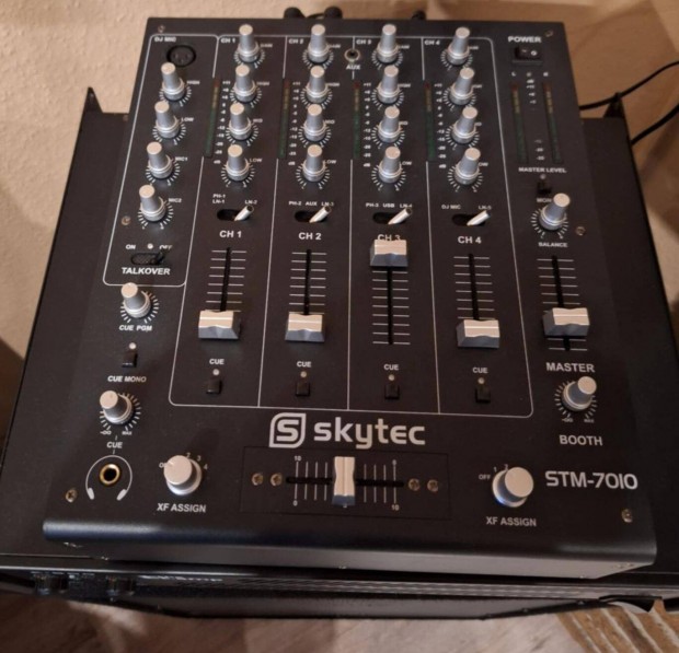 Skytec STM-7010 dj kever