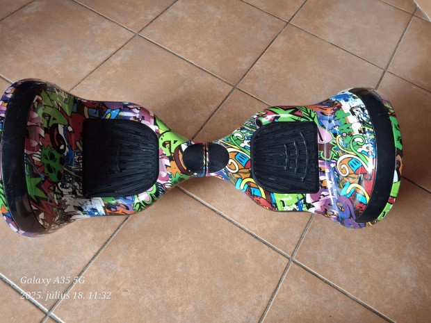Smart Balance elektromos hoverboard, 6.5 hüvelykes kerekek, 350 W X 2,
