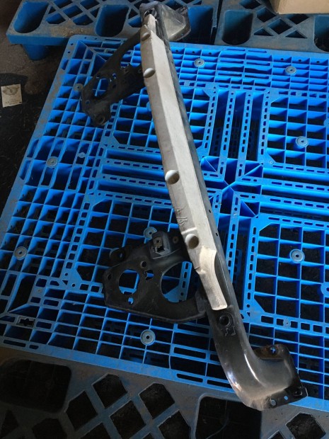 Smart fortwo 450 homlokfal l�mpatart� keret