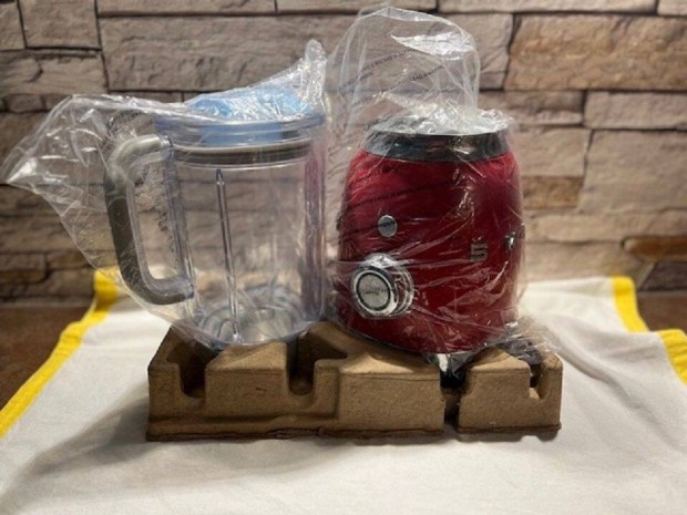 Smeg Keverő (piros) Smeg Mixer rot