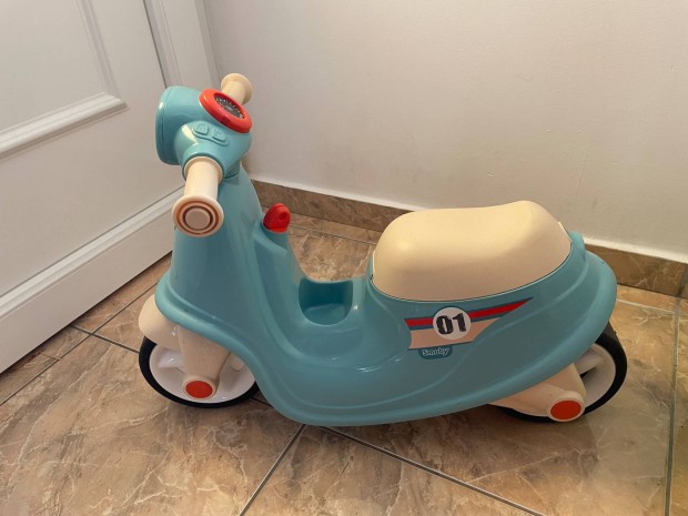 Smoby gyerek motor