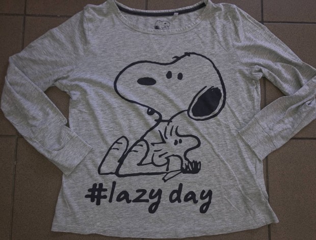 Snoopy-s 'Lazy Day' pamut S pizsama fels 