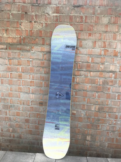 Snowboard deszka 135cm