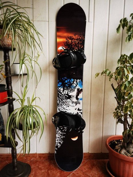 Snowboard elad - Maffia Luzifer - 163cm