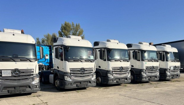 Sof�r �ll�s! C+E kateg�ria!