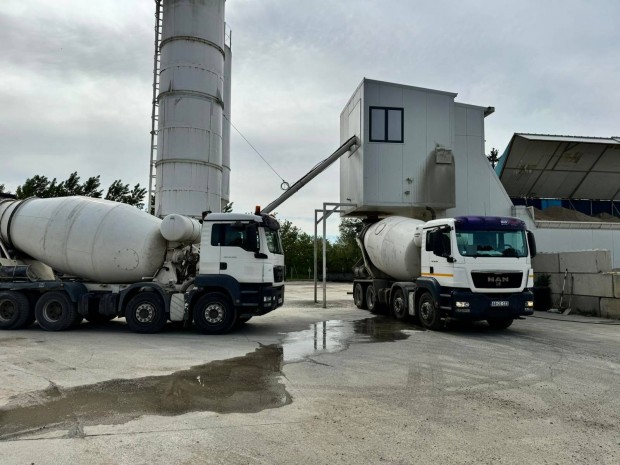 Sofőrt keresünk betonkeverős teherautóra!
