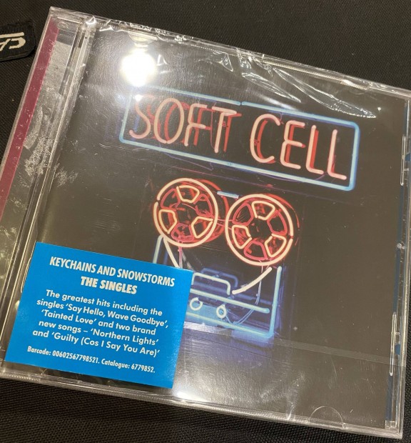 Soft Cell - Keychain And Snowstorms - The Singles