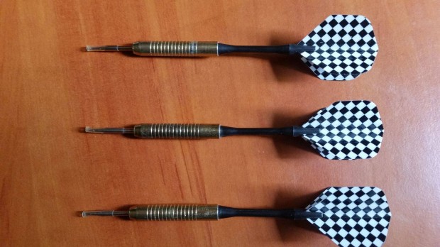 Soft, steel darts nyilak -16 gr + manyag hegyek + pl