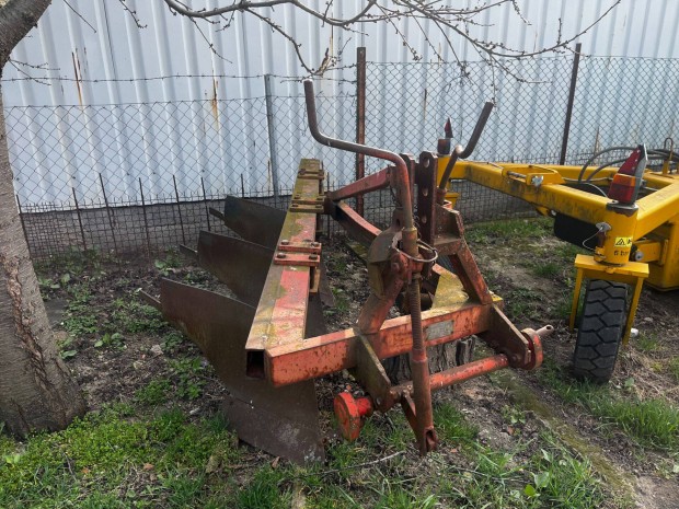 Sokor� B-125 3 fejes eke elad�