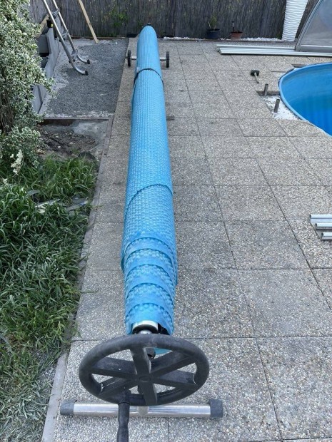 Solar medence takaró