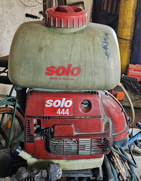 Solo 444 benzinmotoros permetezőgép