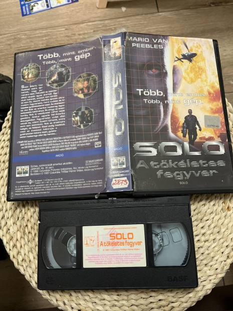 Solo a tkletes fegyver vhs film