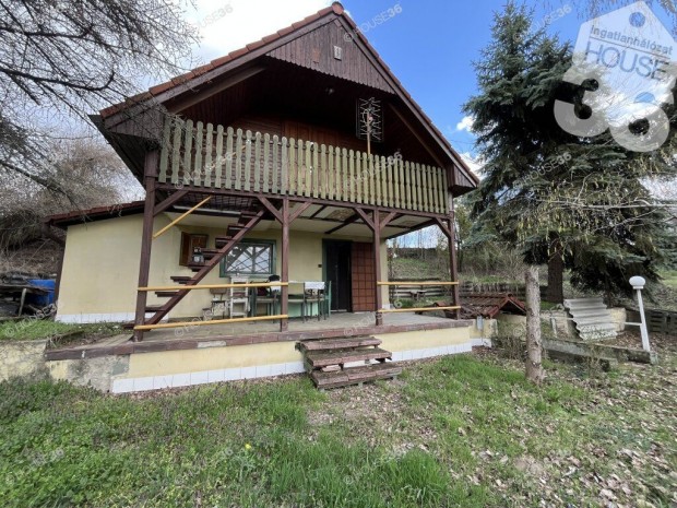 Solton 1 szob�s, �r�kpanor�m�s nyaral� elad�!