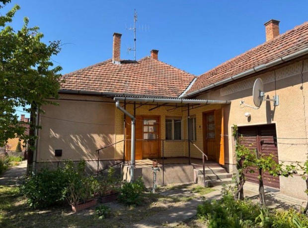 Soltszentimrn 115m2 cs. hz elad, falusi csok ra is!