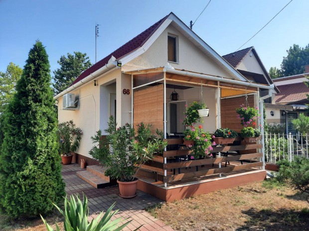 Soltvadkerten j� �llapot�, k�t szob�s, �d�l� elad�