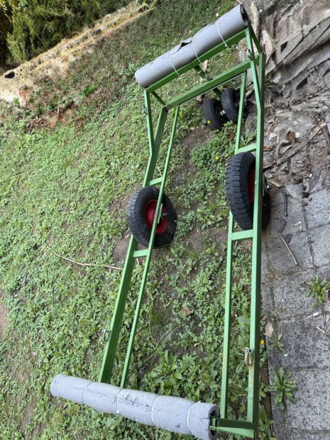 Slya kocsi, hajszllt