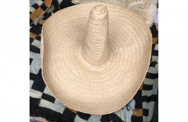 Sombrero kalap , 70 cm tmrj szombrr 3500 Ft :Lenti