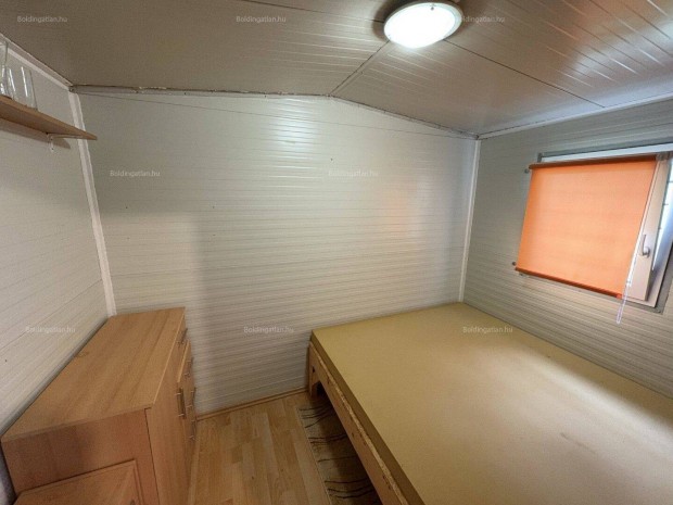 Somogyszentp�lon h�tv�gi h�z elad�