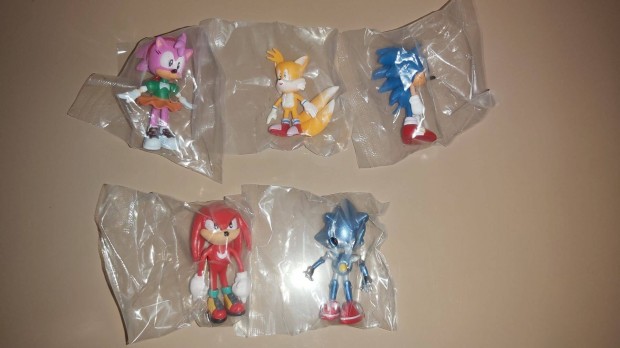 Sonic manyag figura szett 5 db Tortadsz j szmlval kszletrl