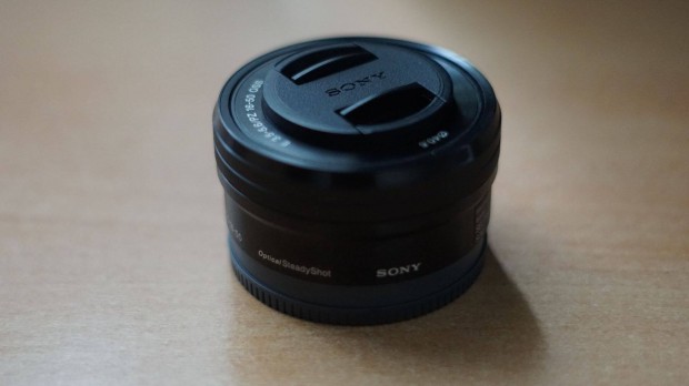 Sony 16-50mm f/3.5-5.6 (Selp1650)