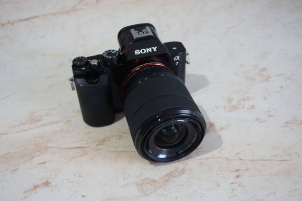 Sony 28-70mm f/3.5-5.6 OSS Kit Objektv 28-70 mm