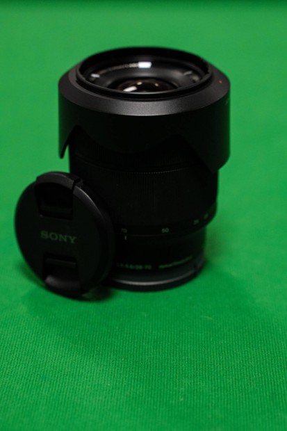 Sony 28-70mm f/3.5-5.6 oss