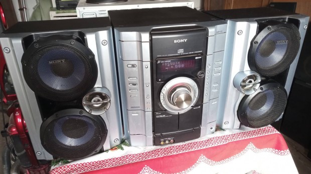 Sony 2*70 W hifi
