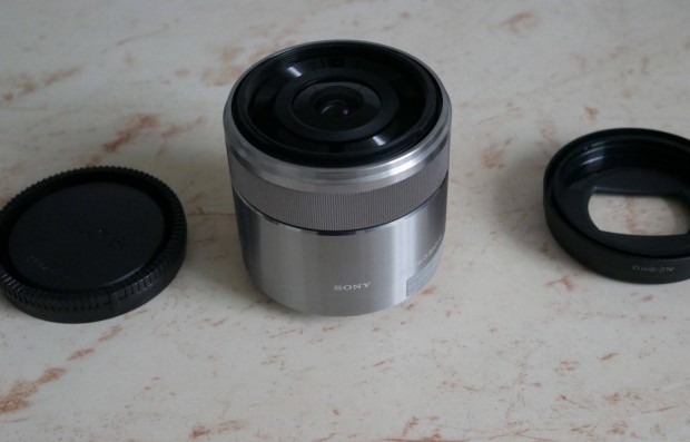 Sony 30mm f/3.5 (Sony E) (SEL30M35) Makrhoz is j objektv