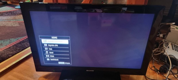 Sony 32" LCD televzi hibs 