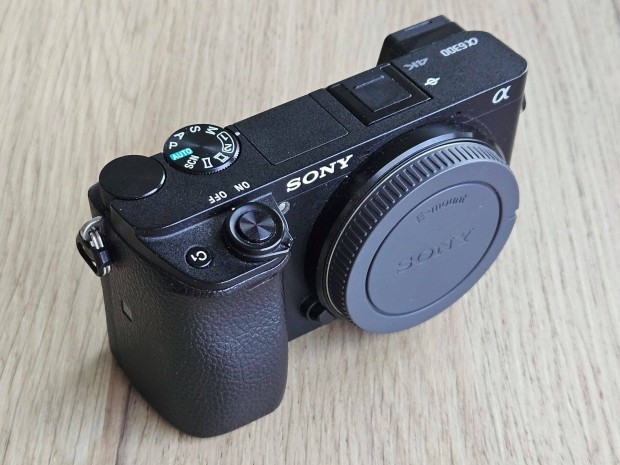 Sony A6300 elad! ( 6300 , Ilce-6300 )